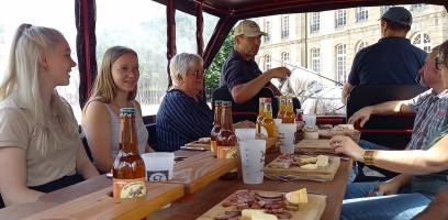 GOURMET CARRIAGE RIDE